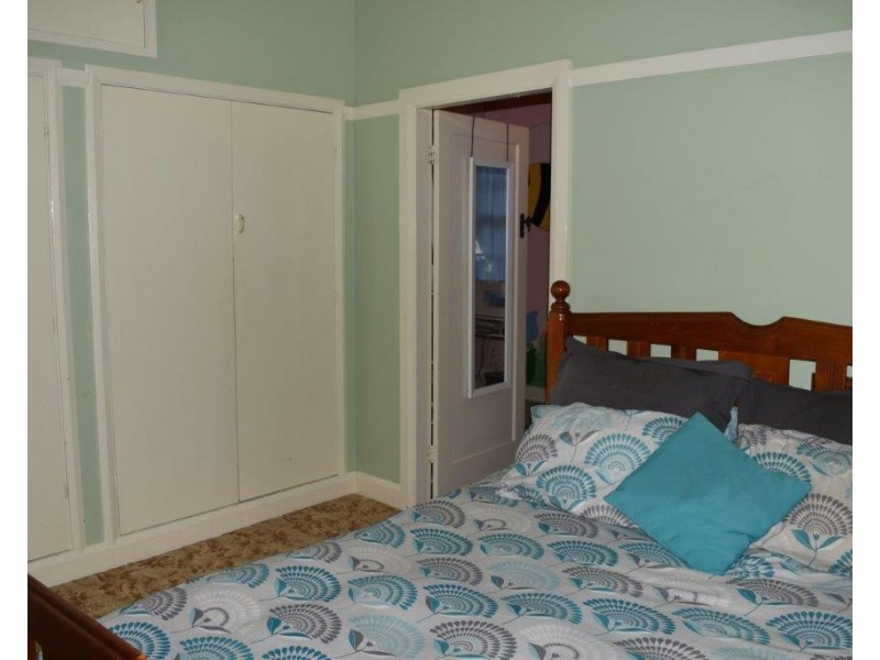 121 Gisborne Street, Wellington NSW 2820