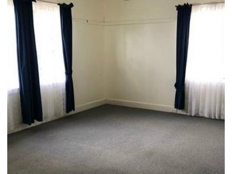 17 Parkes Street, Wellington NSW 2820