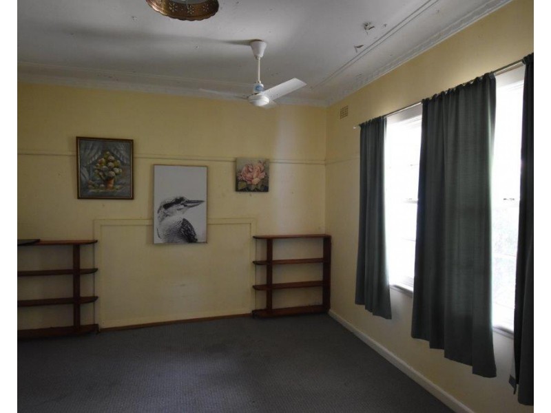 17 Parkes Street, Wellington NSW 2820