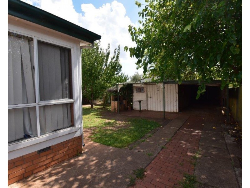 17 Parkes Street, Wellington NSW 2820