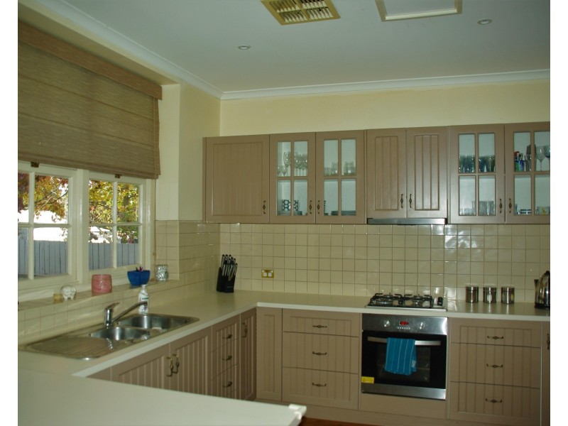 64 Simpson Street, Wellington NSW 2820