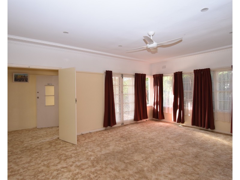 106 Warne Street, Wellington NSW 2820