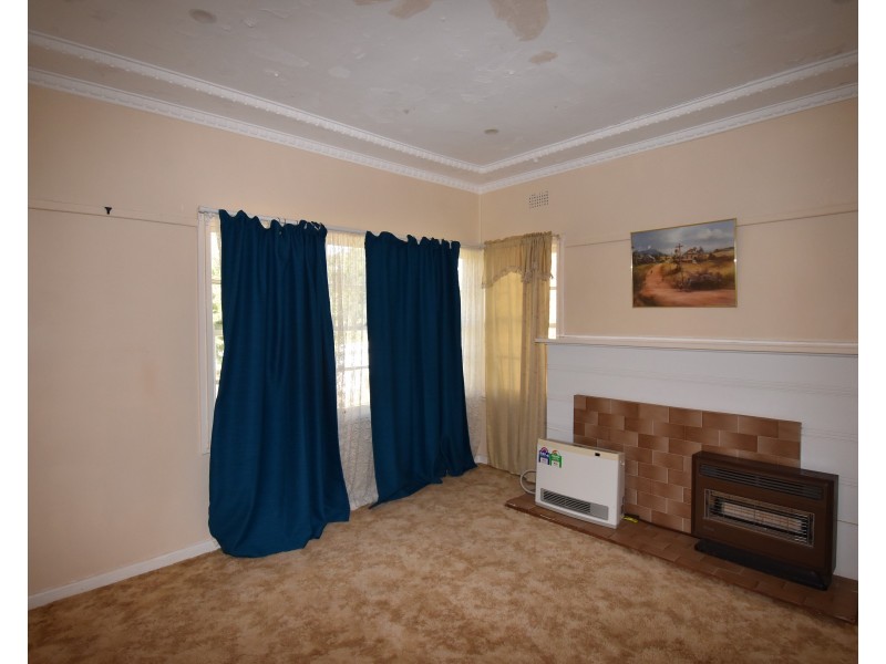 106 Warne Street, Wellington NSW 2820