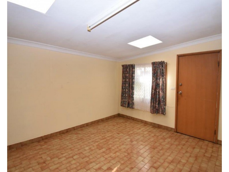 106 Warne Street, Wellington NSW 2820