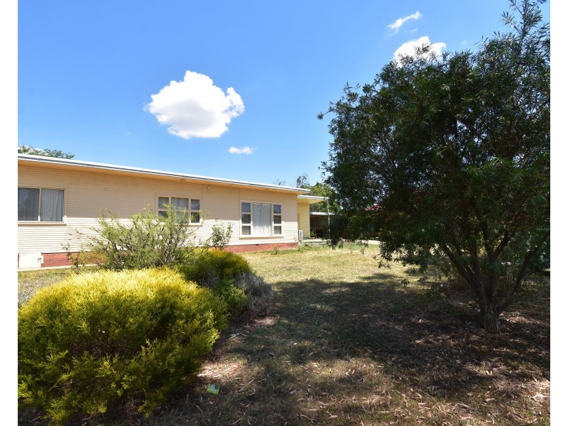 127 Gisborne Street, Wellington NSW 2820