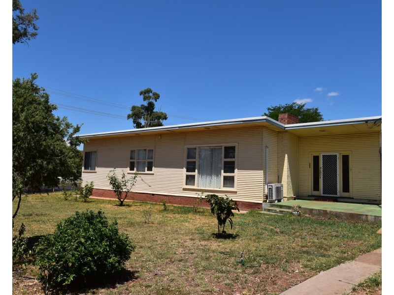 127 Gisborne Street, Wellington NSW 2820