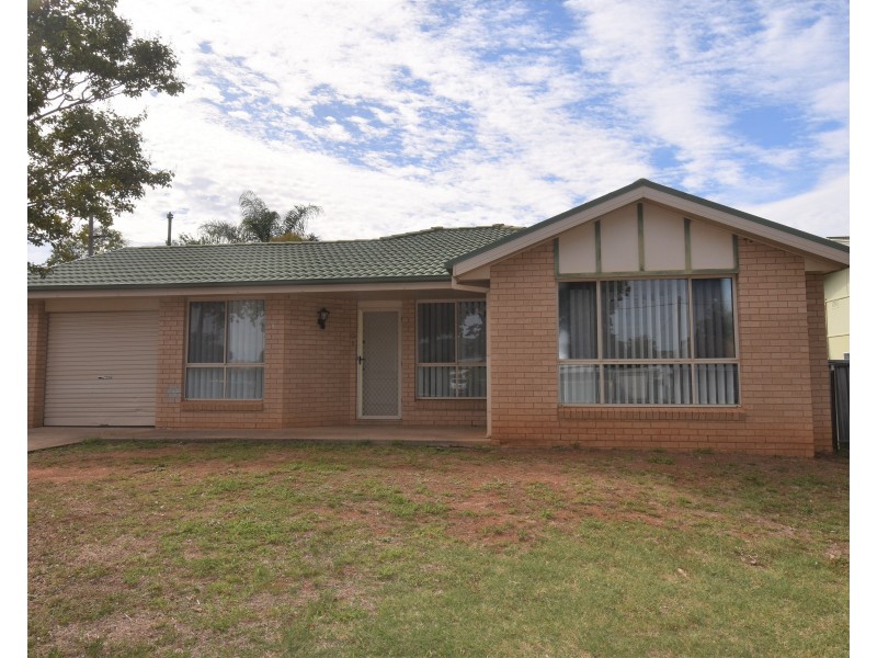84 Pierce Street, Wellington NSW 2820