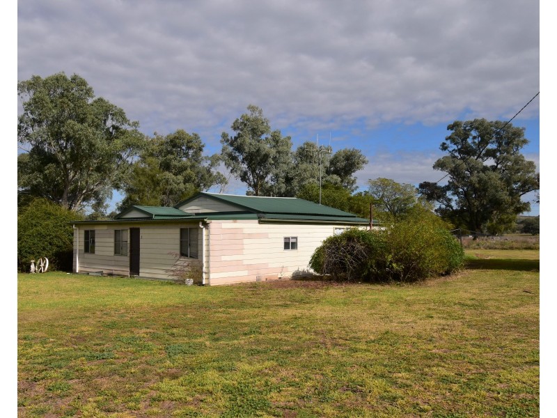 3950 Renshaw Mcgirr Way Yeoval via, Wellington NSW 2820