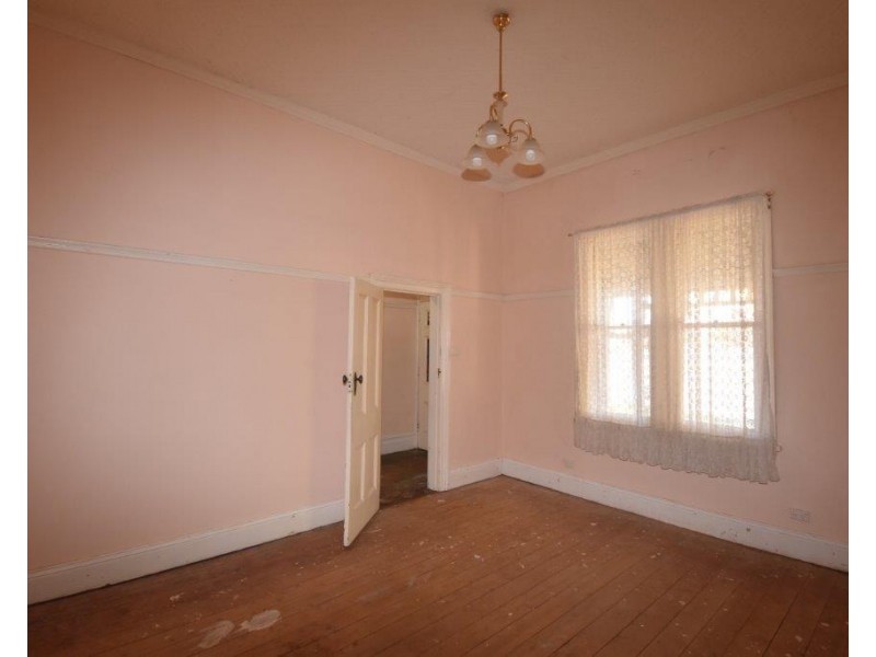 107 Arthur Street, Wellington NSW 2820