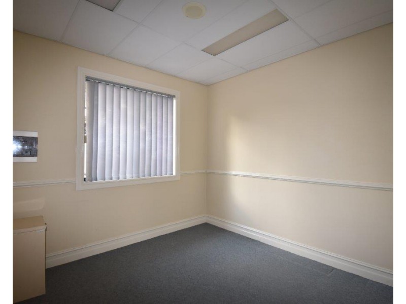 3A Charles Street, Wellington NSW 2820