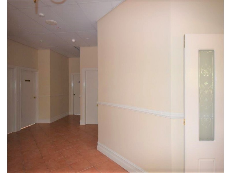 3A Charles Street, Wellington NSW 2820