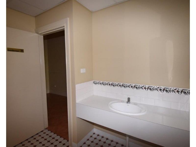 3A Charles Street, Wellington NSW 2820