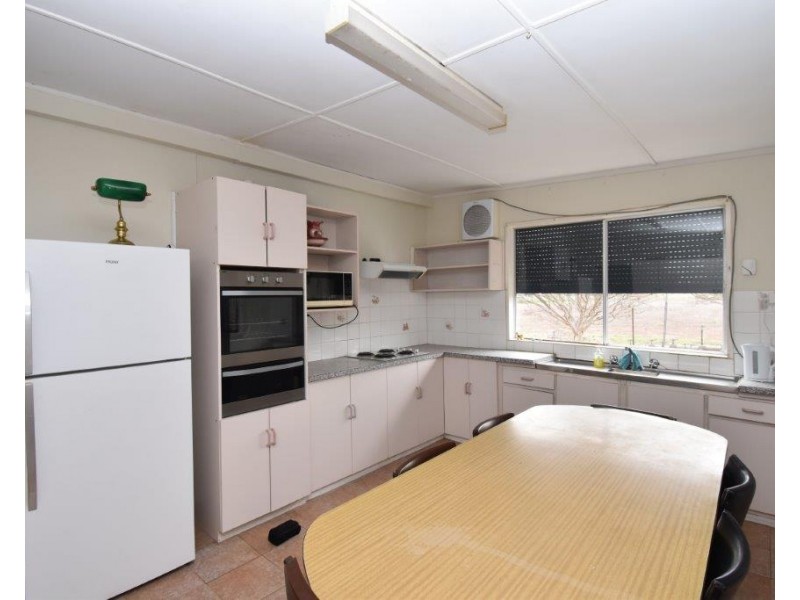 83 Renshaw Mcgirr Way, Wellington NSW 2820