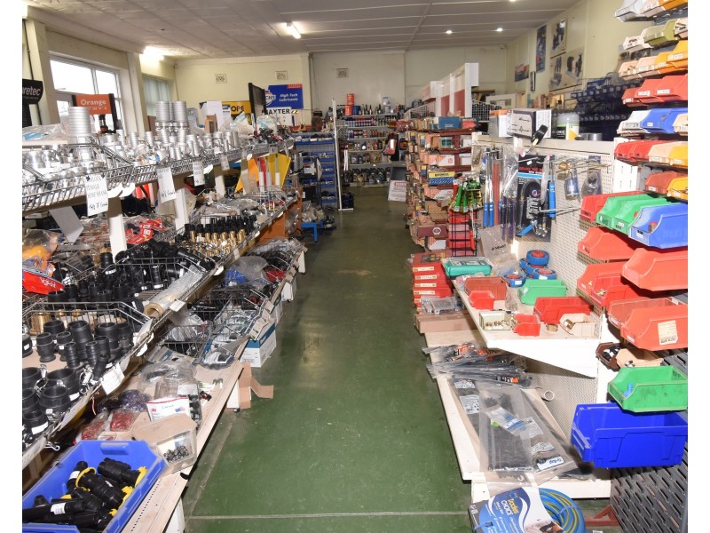 35 Lee Street, Wellington NSW 2820