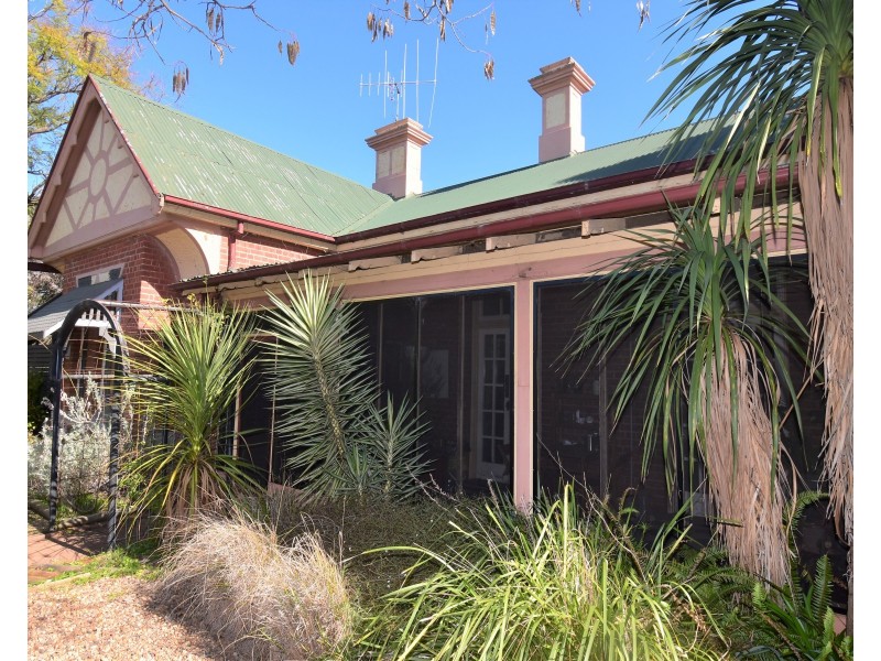 111 Arthur Street, Wellington NSW 2820