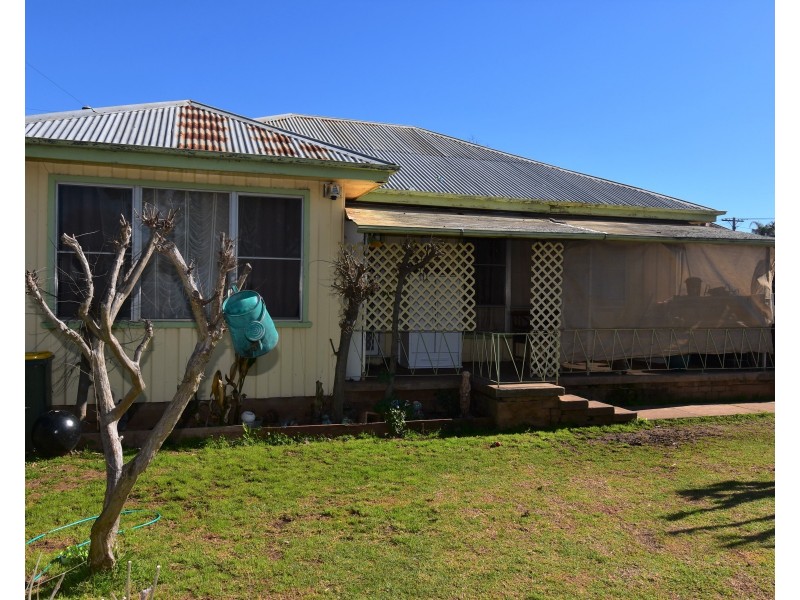 83 Pierce Street, Wellington NSW 2820