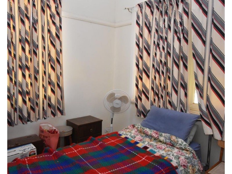 2 Quirk Street, Wellington NSW 2820