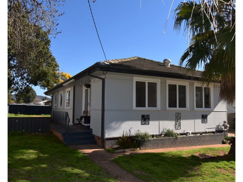 9 Pierce Street, Wellington NSW 2820