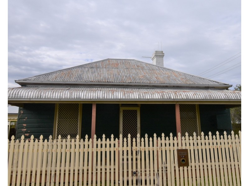 58 Arthur Street, Wellington NSW 2820