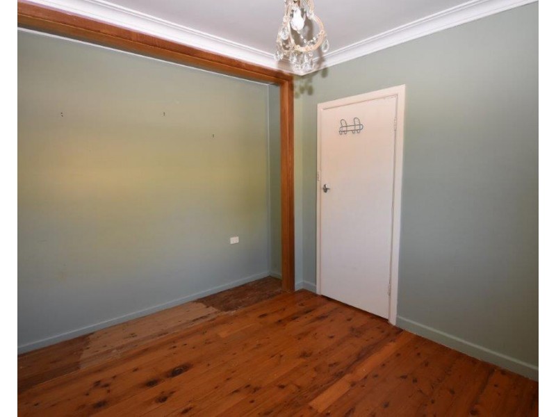 65 Simpson Street, Wellington NSW 2820