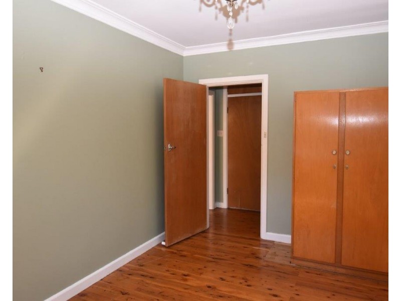 65 Simpson Street, Wellington NSW 2820