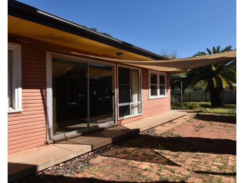 65 Simpson Street, Wellington NSW 2820