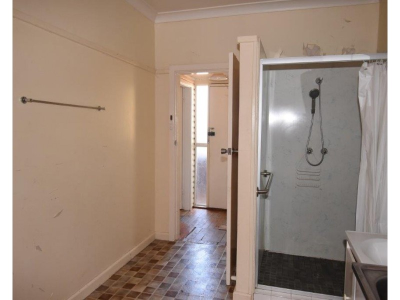 65 Simpson Street, Wellington NSW 2820