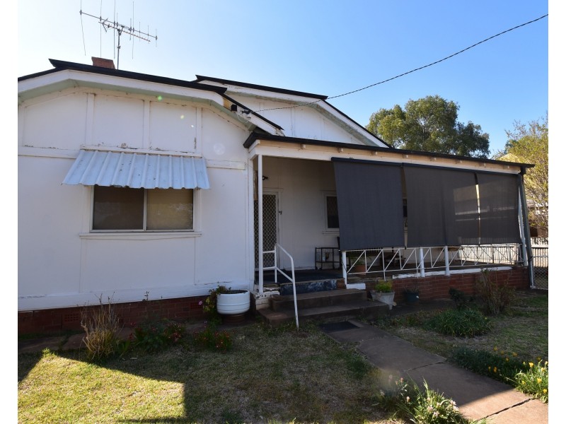 68A Thornton Street, Wellington NSW 2820