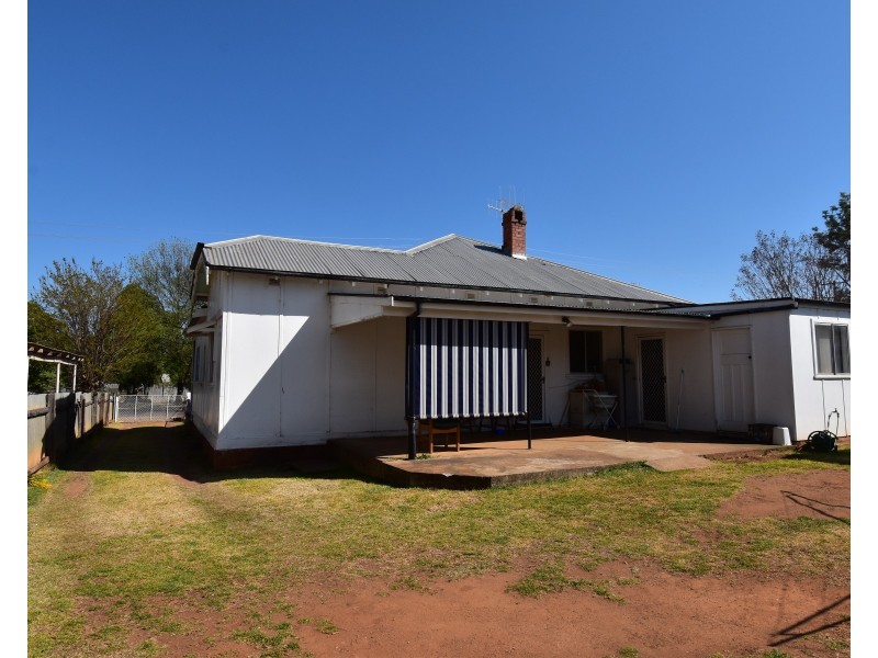 68A Thornton Street, Wellington NSW 2820