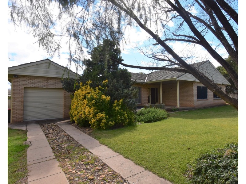 106 Maxwell Street, Wellington NSW 2820