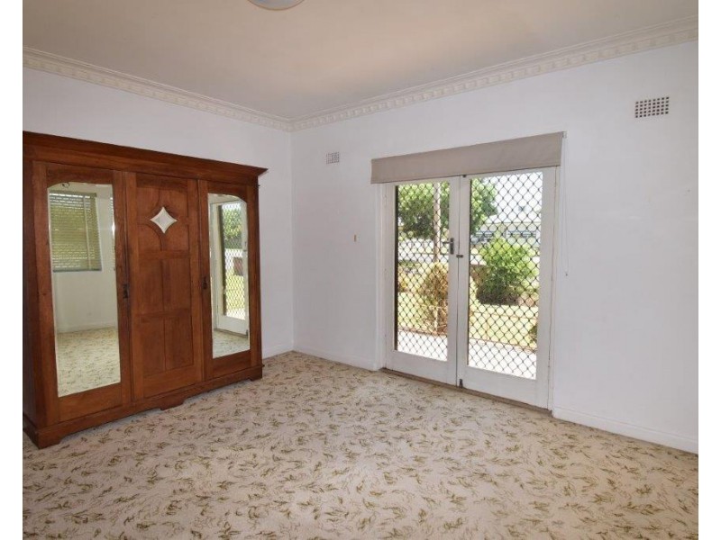 46 Raymond Street, Wellington NSW 2820