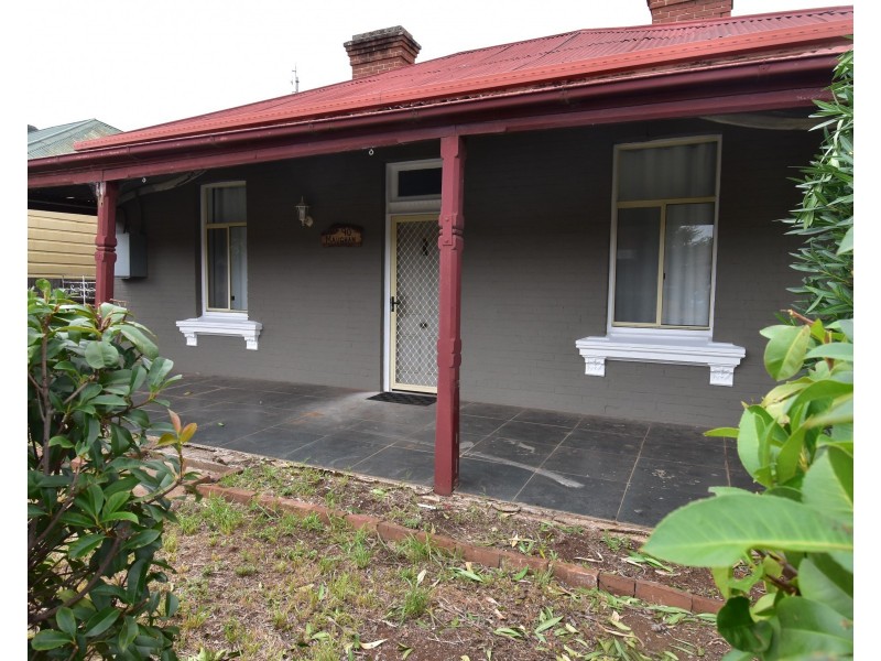 90 Maughan Street, Wellington NSW 2820