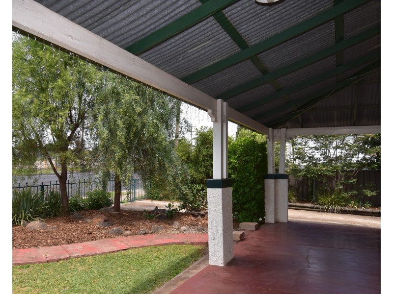 35 Simpson Street, Wellington NSW 2820