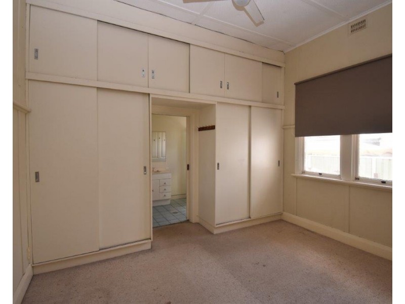 35 Simpson Street, Wellington NSW 2820