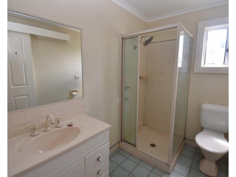35 Simpson Street, Wellington NSW 2820