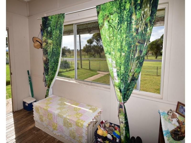 54 Apsley Crescent Mumbil via, Wellington NSW 2820