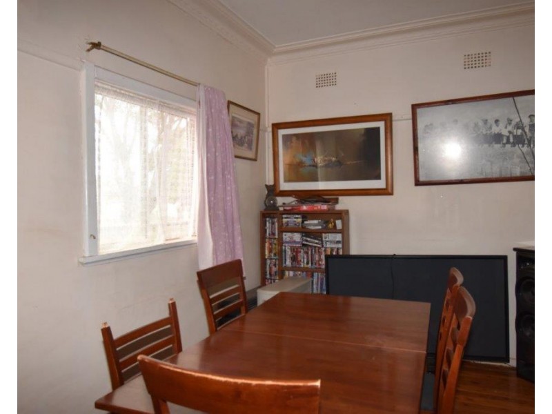 91 MARSH STREET, Wellington NSW 2820