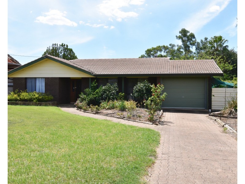 146 Whiteley Street, Wellington NSW 2820