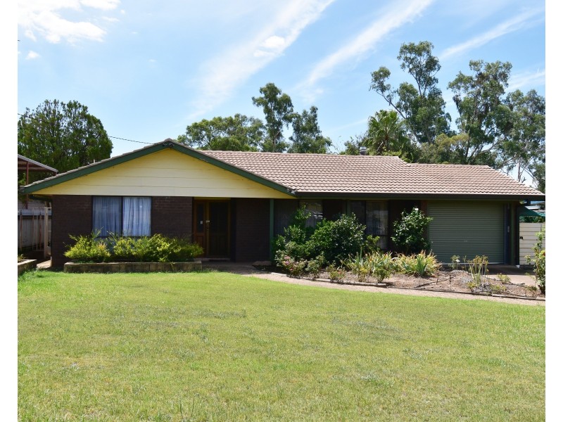 146 Whiteley Street, Wellington NSW 2820