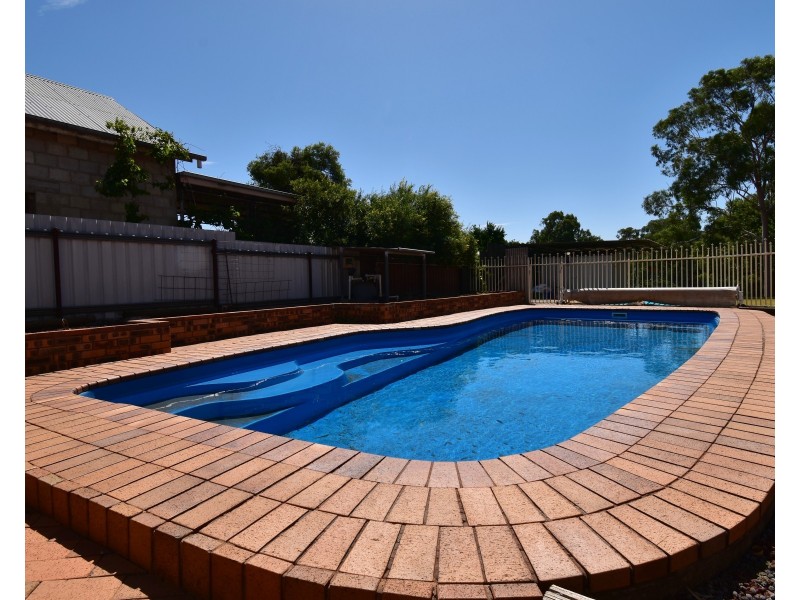 146 Whiteley Street, Wellington NSW 2820