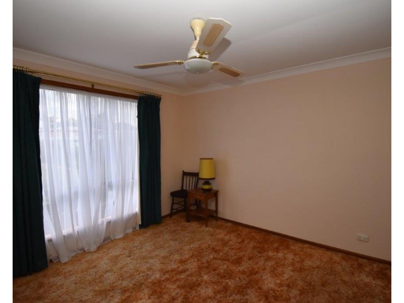 146 Whiteley Street, Wellington NSW 2820