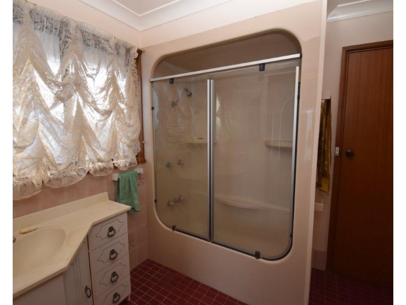 146 Whiteley Street, Wellington NSW 2820