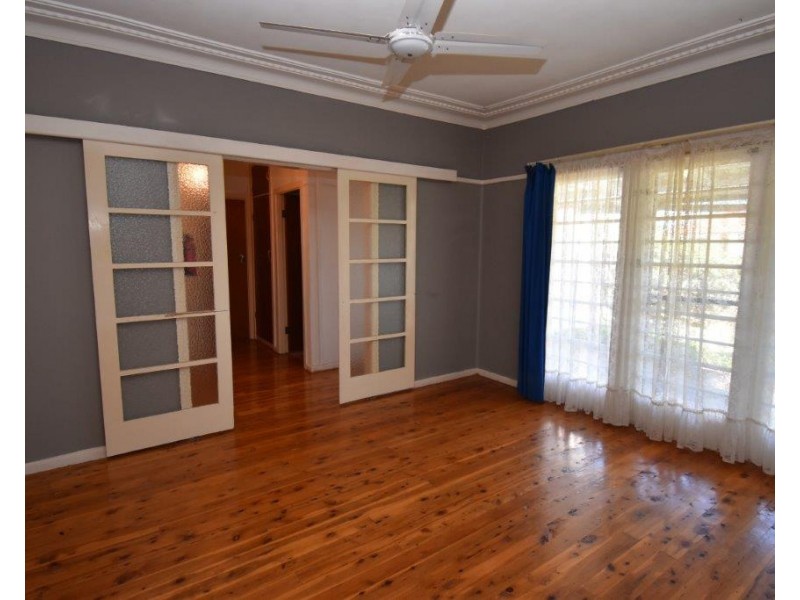 32 Parkes Street, Wellington NSW 2820