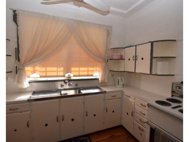 32 Parkes Street, Wellington NSW 2820