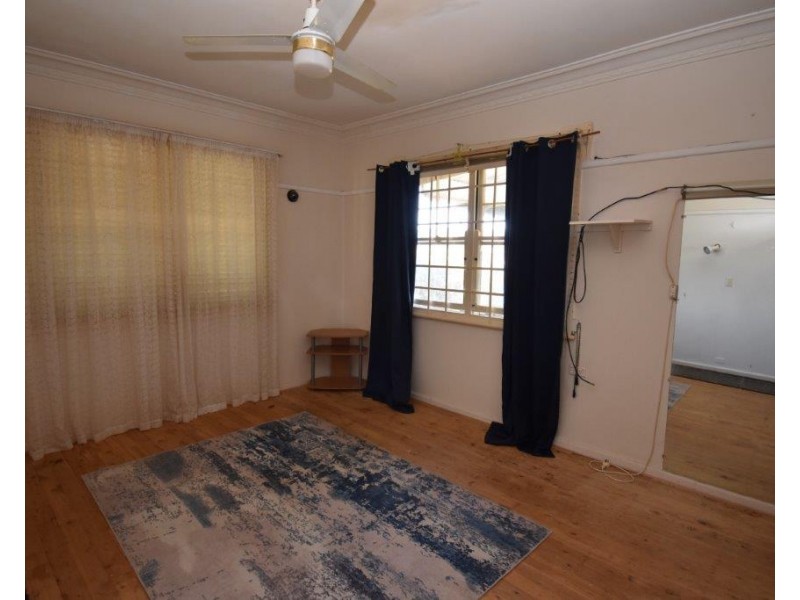 32 Parkes Street, Wellington NSW 2820