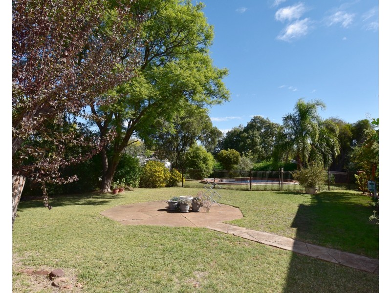 105-107 Warne Street, Wellington NSW 2820