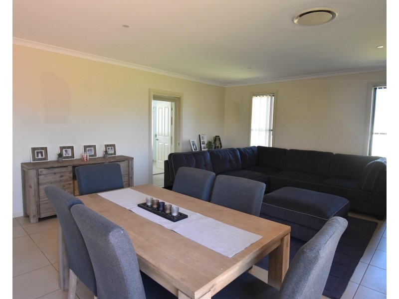 14 King Street, Wellington NSW 2820