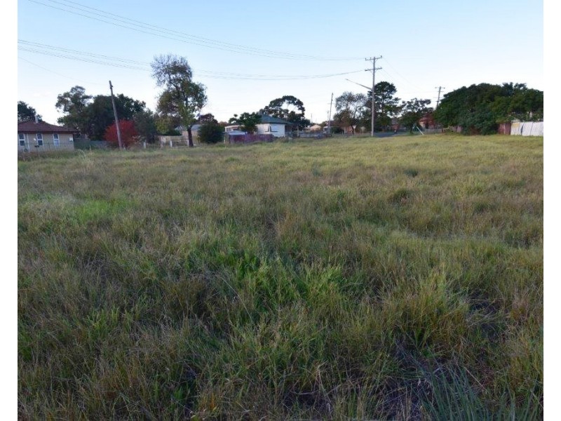 11 Dibbs Street, Wellington NSW 2820