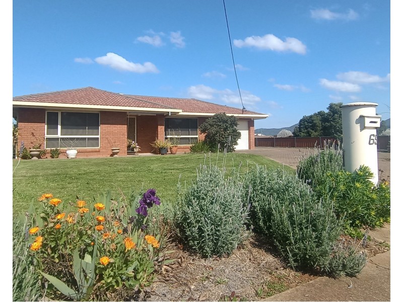 69 Warne Street, Wellington NSW 2820