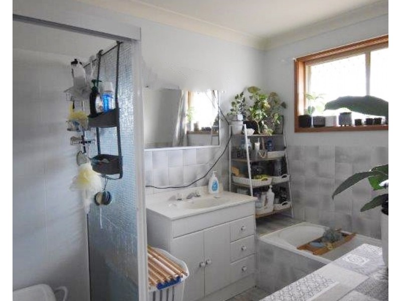 69 Warne Street, Wellington NSW 2820